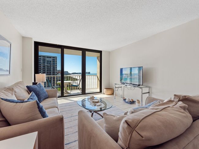 1109 - 380 Seaview Ct, Condo with 2 bedrooms, 2 bathrooms and null parking in MARCO ISLAND FL | Image 4