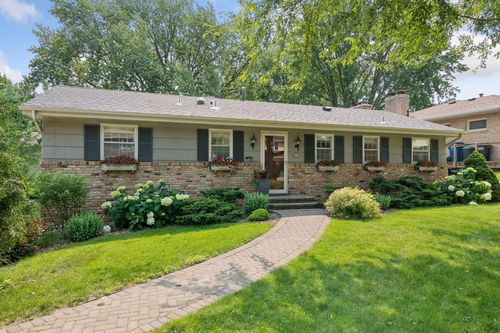 6617 Naomi Dr, Edina, MN, 55439-1428 | Card Image