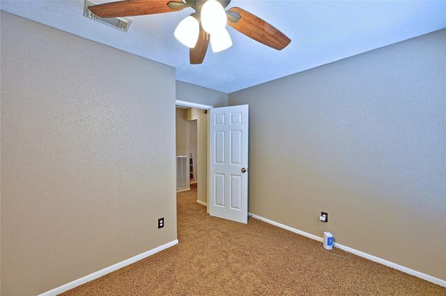 2715 Meadow Tree Ln, House other with 4 bedrooms, 3 bathrooms and 2 parking in Spring TX | Image 27
