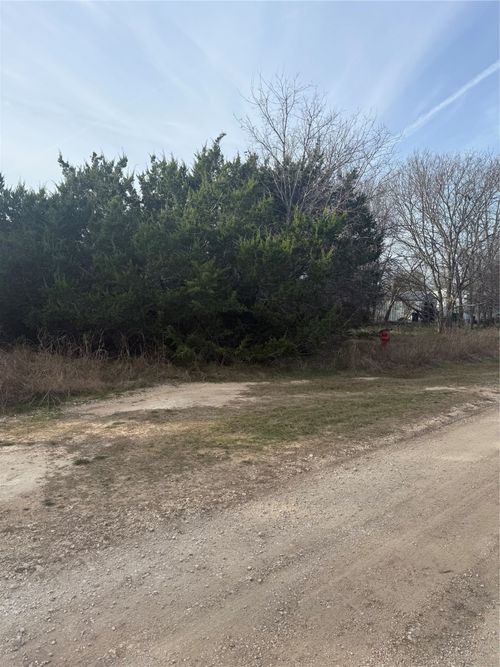 58 Bramble Bush Dr, Morgans Point Resort, TX, 76513-9224 | Card Image