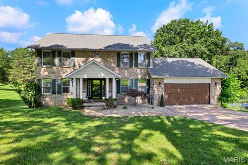 18 Hoffert St, Union, MO, 63084-2016 | Card Image