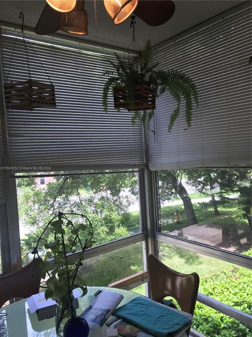 apt-207-200 172nd St, Sunny Isles Beach, FL, 33160-3414 | Card Image