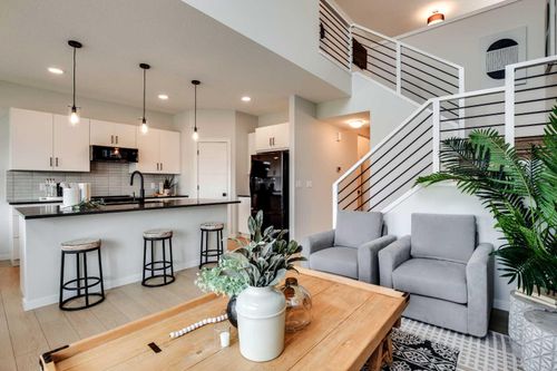 182 Walgrove Manor Se, Calgary, AB, T2X4E7 | Card Image