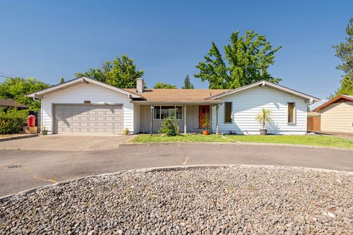 2080 Alamar St, Medford, OR, 97501-4106 | Card Image