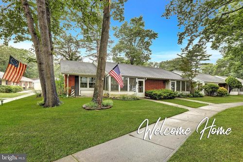 52 Cambridge Ct, Lakewood, NJ, 08701 | Card Image