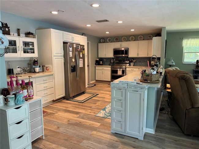 Kitchen | Image 17
