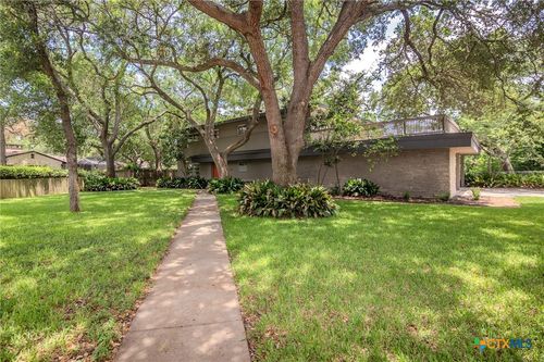 404 E Loma Vista Avenue, Victoria, TX, 77901 | Card Image