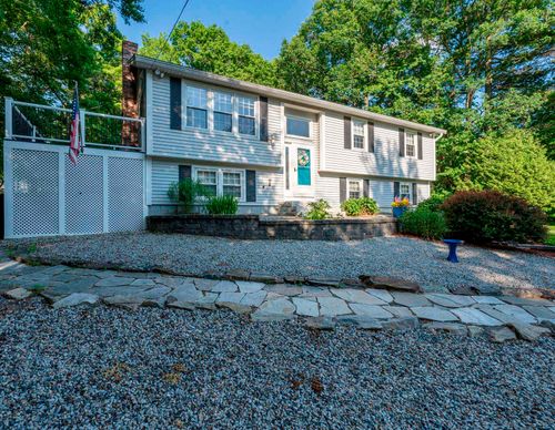 21 Emerald Dr, Derry, NH, 03038-5286 | Card Image