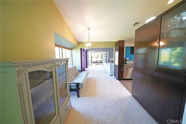 27768 Crookshank Dr, House other with 3 bedrooms, 2 bathrooms and 2 parking in Santa Clarita CA | Image 13