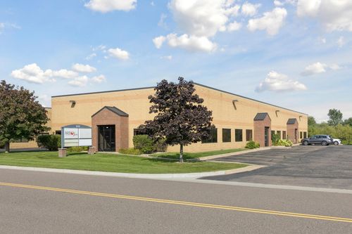 533 Hayward Ave N, Oakdale, MN, 55128-5398 | Card Image