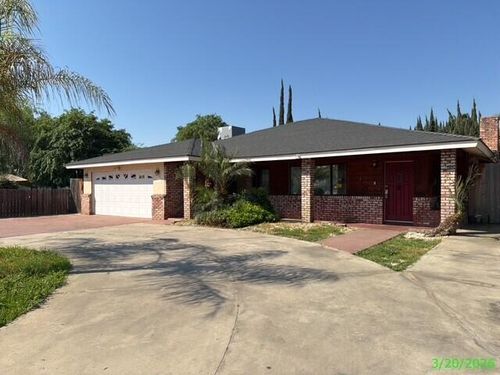 511 N Chinowth St, Visalia, CA, 93291-5417 | Card Image