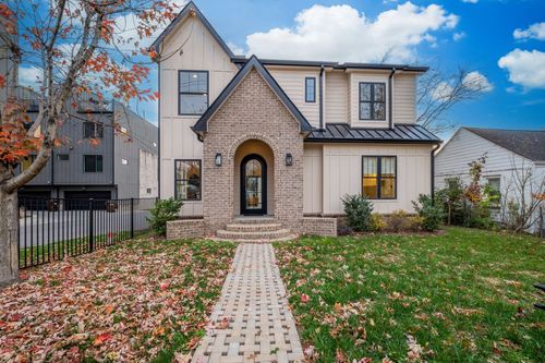 736 Douglas Ave, Nashville, TN, 37207-5562 | Card Image