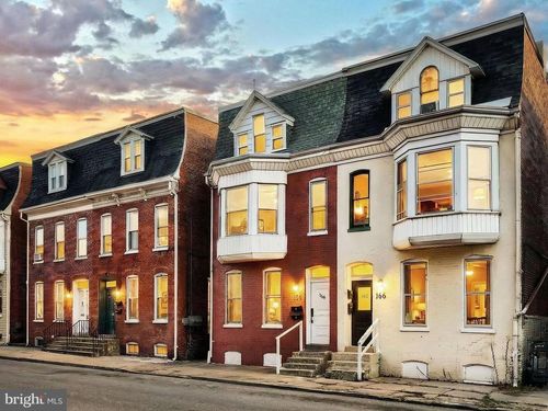 766 W Philadelphia St, YORK, PA, 17401-3343 | Card Image