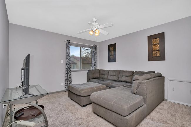 1 Red Wing Ct, House other with 4 bedrooms, 2 bathrooms and 2 parking in Woodridge IL | Image 16