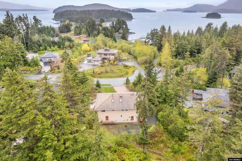 1091 Reischl Way, Juneau, AK, 99801-6832 | Card Image