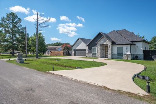 222 Meadowlark Dr, Wills Point, TX, 75169-6119 | Card Image