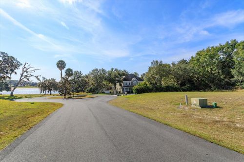 1104 Myrtle Breezes Ct, Fruitland Park, FL, 34731-6549 | Card Image