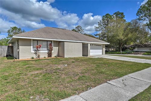 5120 Nashville Dr, TAMPA, FL, 33624-2064 | Card Image