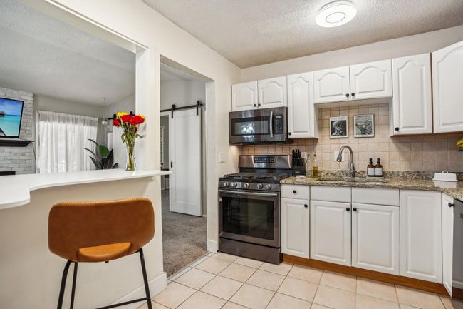 1850 Glacier Ln N, Townhouse with 2 bedrooms, 1 bathrooms and null parking in Plymouth MN | Image 6