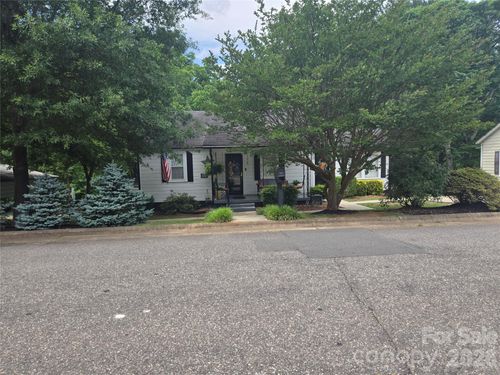 156 S Caldwell Ave, Newton, NC, 28658-2420 | Card Image