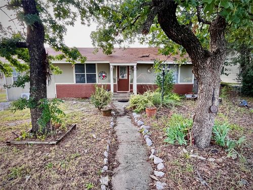 706 Early Blvd, Early, TX, 76802-2113 | Card Image