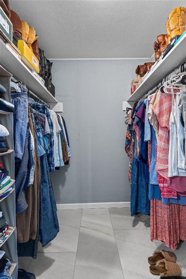Primary closet | Image 20