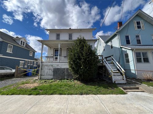 8 Grant St, Middletown, NY, 10940-5106 | Card Image