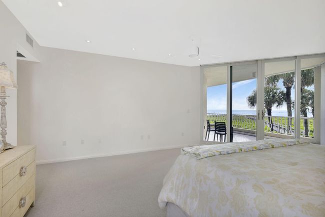 APT-240 - 2920 Se Dune Dr, Condo with 3 bedrooms, 3 bathrooms and null parking in Stuart FL | Image 23