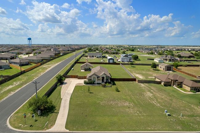 Aerial perspective of suburban area | Image 38