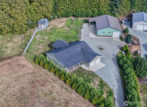19443 Oakleaf Ln, Sedro Woolley, WA, 98284-7664 | Card Image