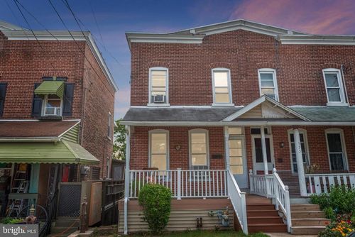 131 N 3rd Ave, ROYERSFORD, PA, 19468-1905 | Card Image
