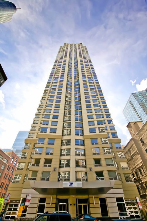 4205-440 Wabash Ave, Chicago, IL, 60611-7677 | Card Image