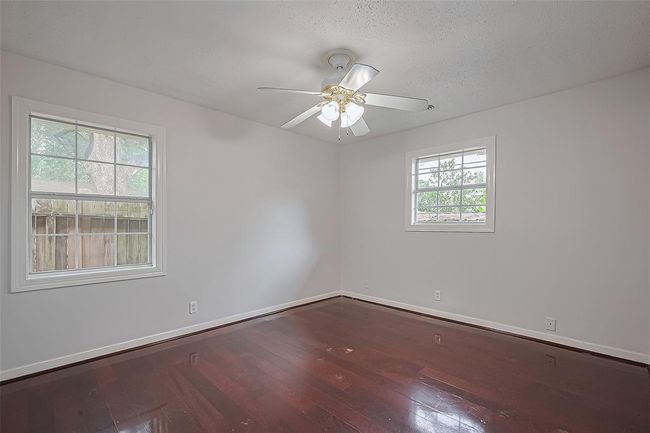 8045 Ridgeview Dr, House other with 3 bedrooms, 2 bathrooms and 1 parking in Houston TX | Image 26