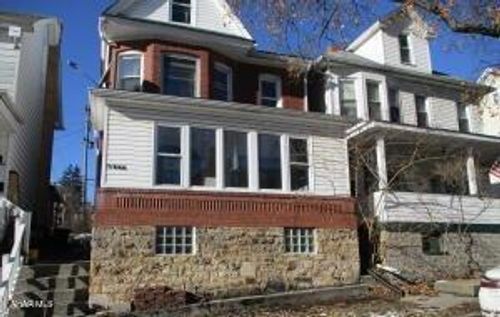 1008 21st Ave, Altoona, PA, 16601-4143 | Card Image