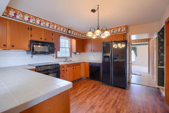 416 Crestview Dr Ne, House other with 4 bedrooms, 3 bathrooms and null parking in Lancaster OH | Image 21