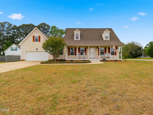 20 Blairwood Dr, Fuquay-Varina, NC, 27526-5668 | Card Image
