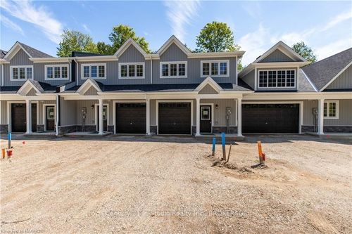 53 Division St, Southampton, ON, N0H | Card Image