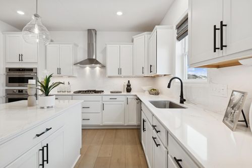 18203 Huntley Trl, Lakeville, MN, 55044-6512 | Card Image