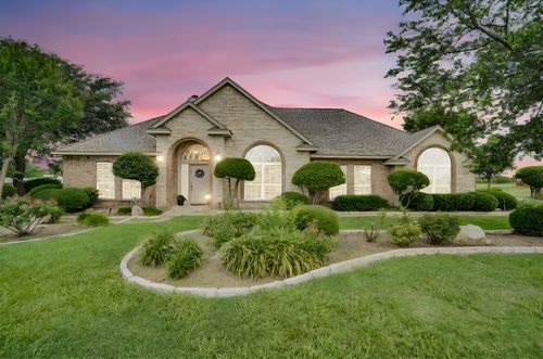 7810 Mavis Ave, Waxahachie, TX, 75167-9400 | Card Image