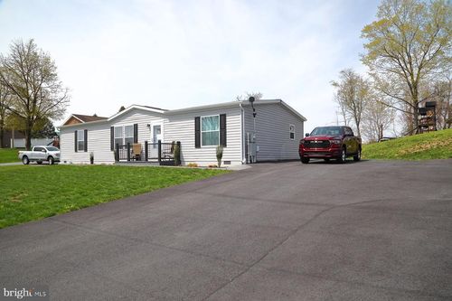 3531 Emig School Rd, DOVER, PA, 17315-4302 | Card Image