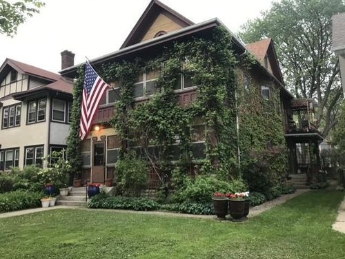 1722 James Ave N, Minneapolis, MN, 55411-3163 | Card Image