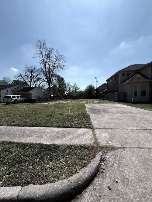 4125 Woodcraft St, Houston, TX, 77025-5710 | Card Image
