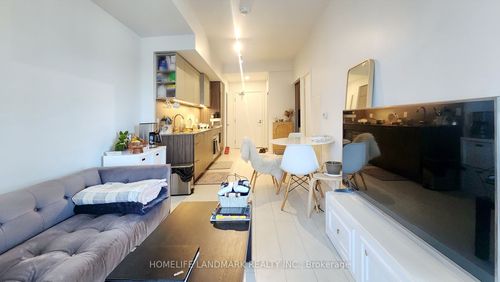 703-19 Western Battery Rd, Toronto, ON, M6K0E3 | Card Image