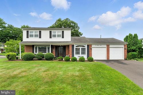 516 S Olds Blvd, FAIRLESS HILLS, PA, 19030-3006 | Card Image