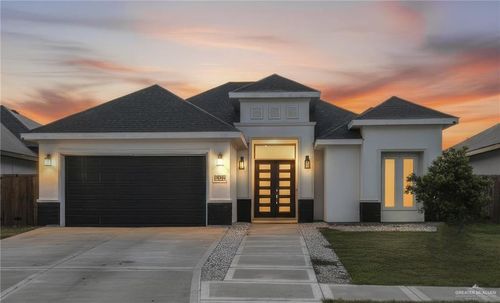 306 Paxton Dr, San Juan, TX, 78589-5220 | Card Image