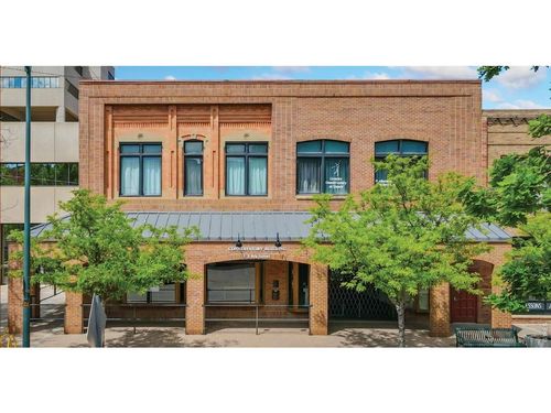 813 8th St, Greeley, CO, 80631-3911 | Card Image