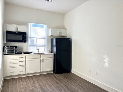 13037A Michael Callin Aly, ORLANDO, FL, 32828-7860 | Card Image