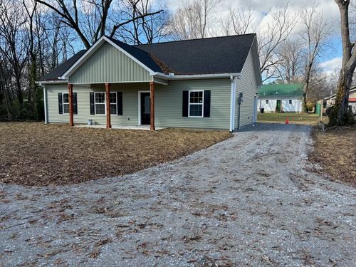 1101 E Lauderdale St, Tullahoma, TN, 37388-2607 | Card Image