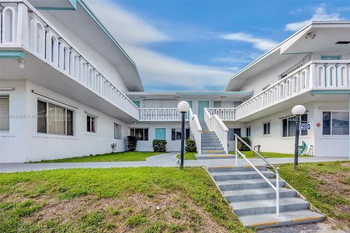 apt-3-1980 Sunset Ave, Lake Worth Beach, FL, 33461-5647 | Card Image