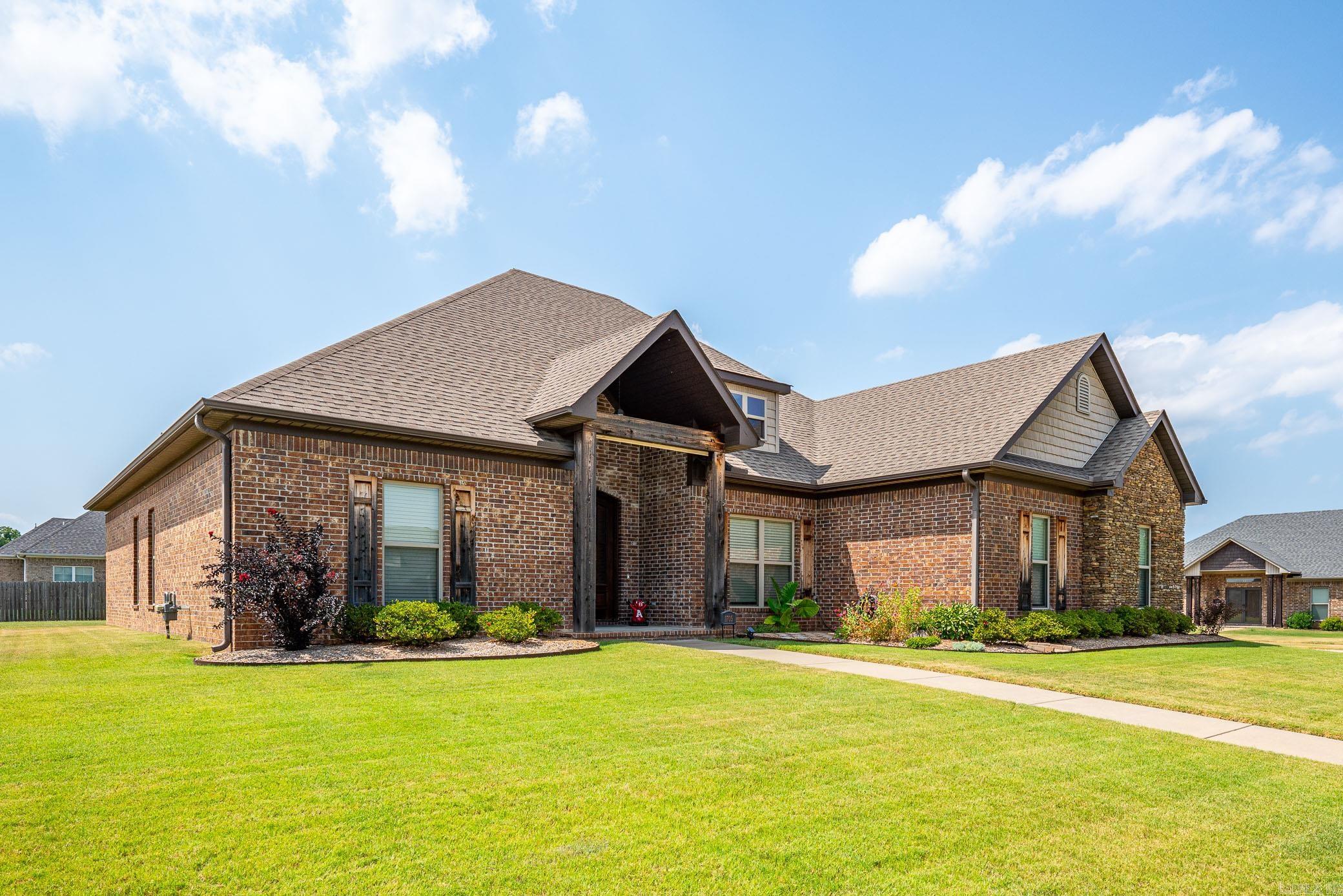 Josh Dr, Conway, AR 72034
